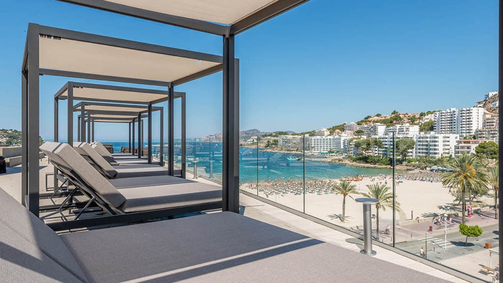 Fitnessurlaub Mallorca - H10 Casa del Mar - Sunbeds - Fitness holiday Mallorca - Bootcamp Mallorca - Fitnessreisen mit Reiseathleten