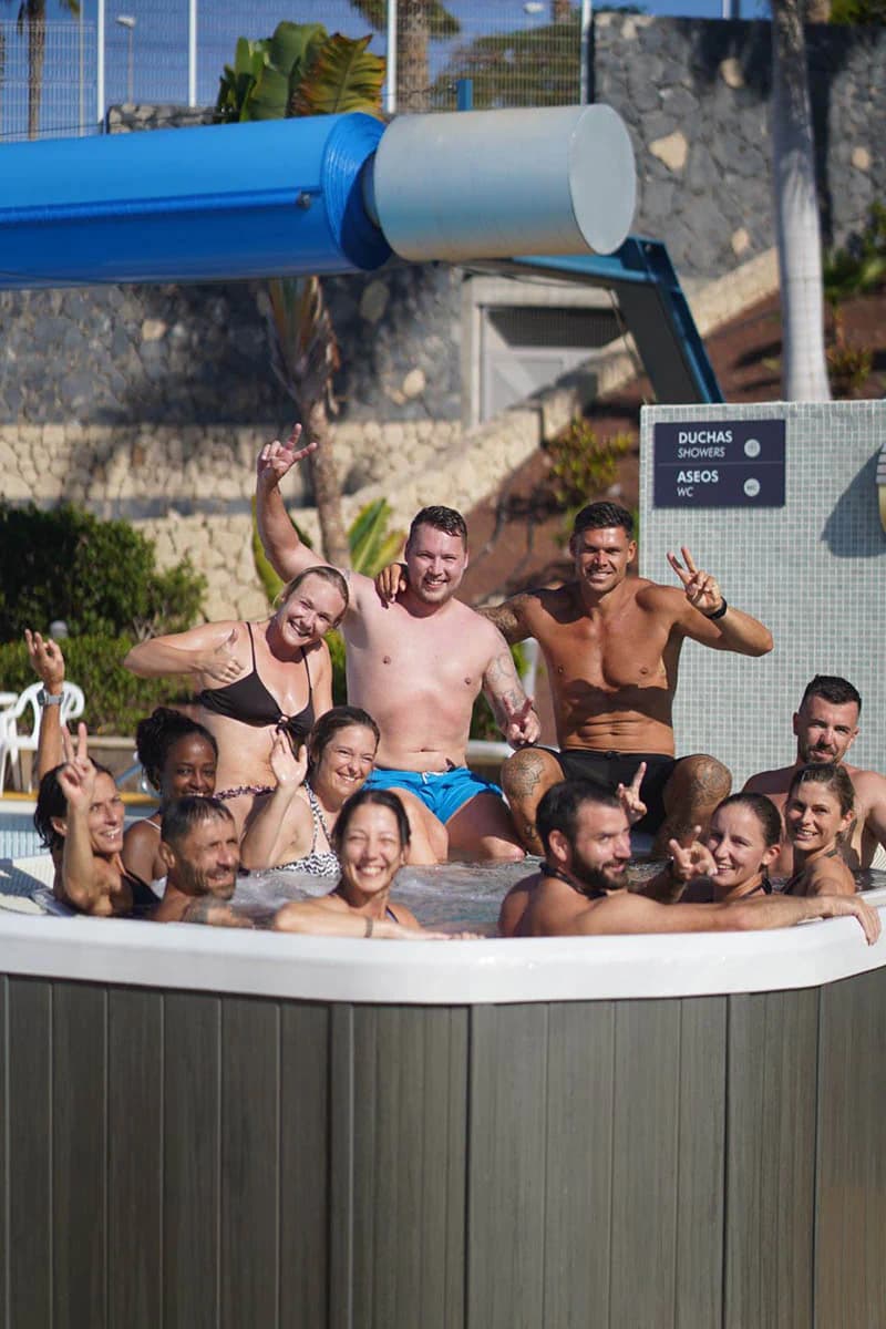 Official-Training-Camp-auf-Teneriffa-Training-und-Coaching-mit-Hyrox-Weltmeister-Martin-Michelius-und-top-athlet-max-löw-Coaching-fitness-holidays-tenerife-Fitnessurlaub-Spanien-R…