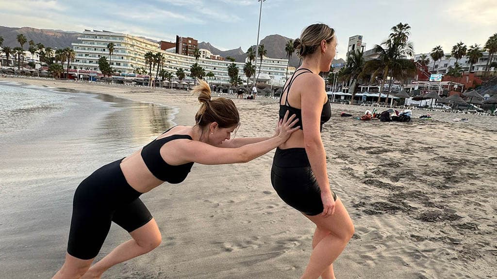 Beach workout during a Reiseathleten Tenerife trip